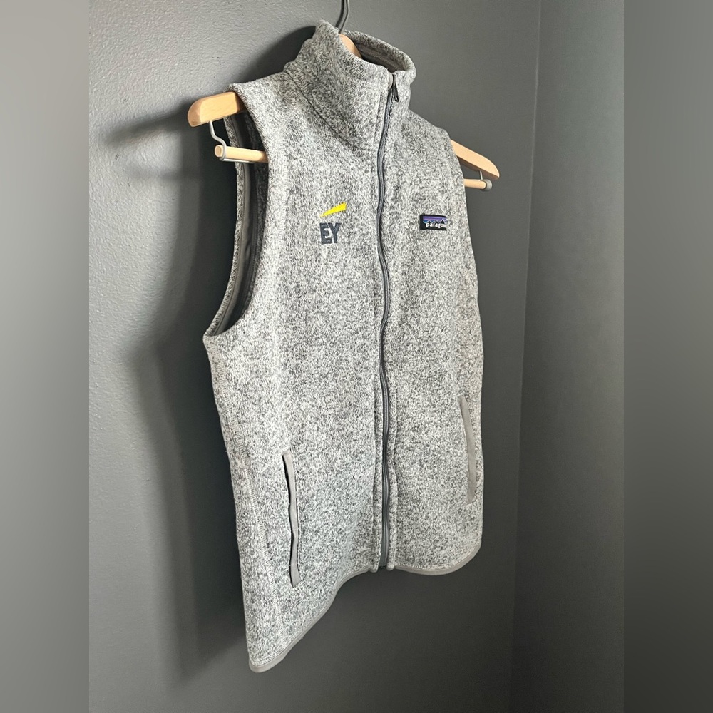 Patagonia better sweater Heather Gray Fleece Vest - Picture 2 of 7